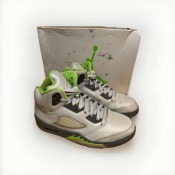 Air Jordan 5 Retro Shoes Mens Size 10 Green Bean Flint Grey DM9014-003 Nike